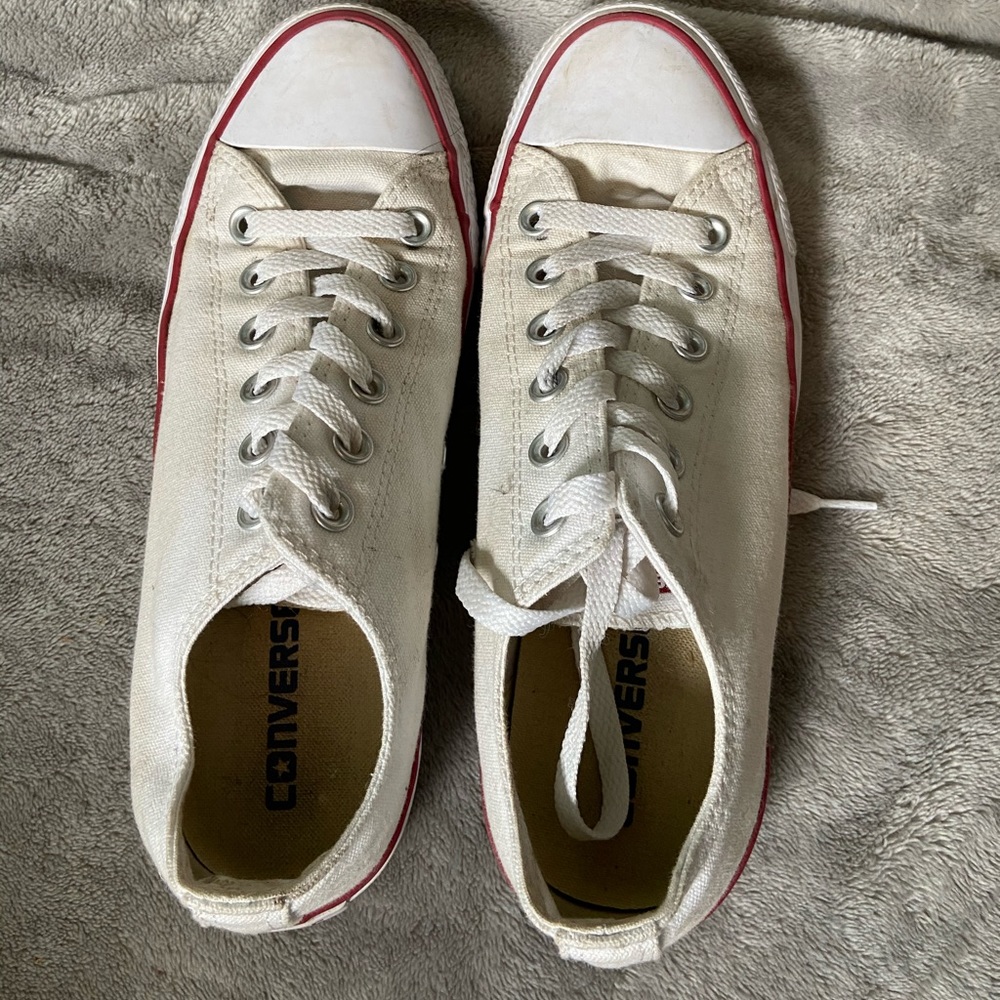 Low top White converse